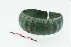 Foto von Bronzemelonenarmreif (NHMW-PRAE-025371)